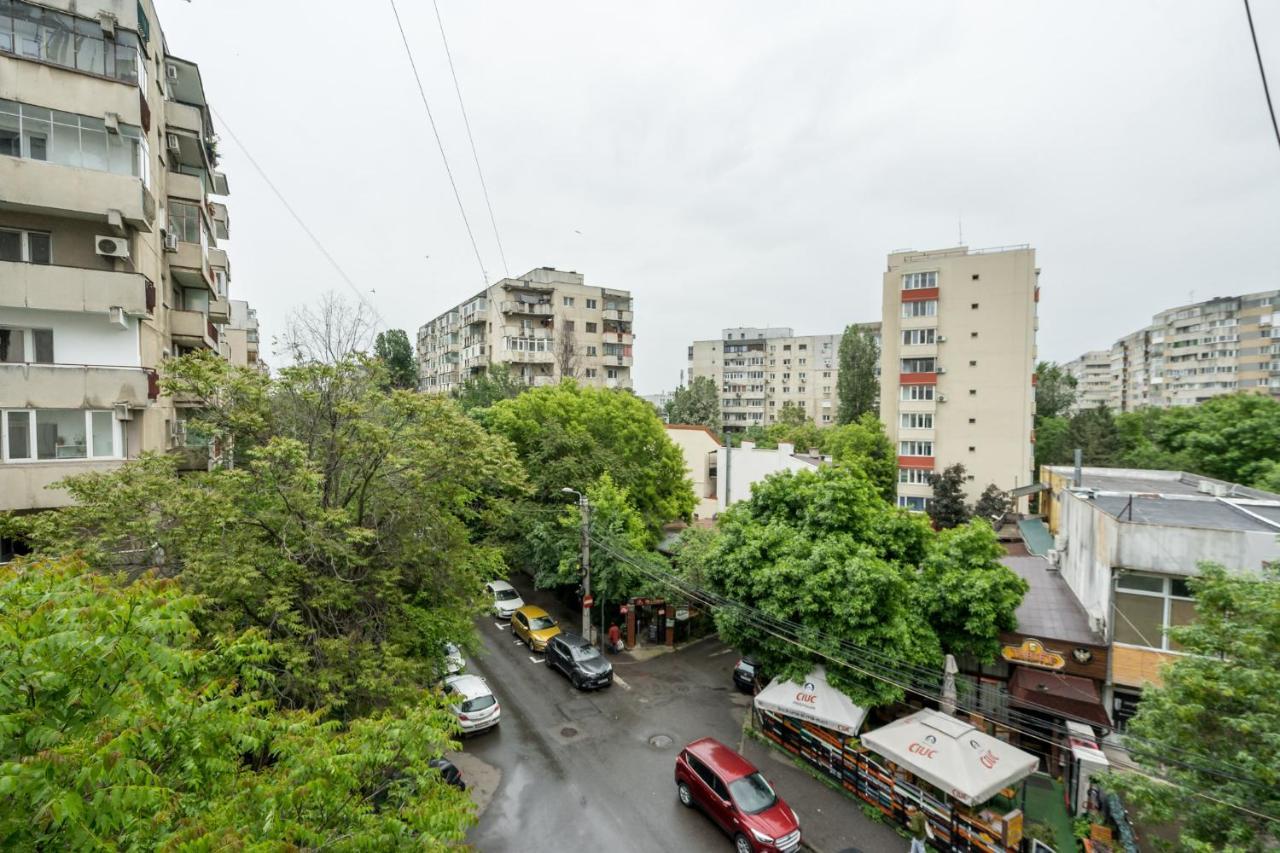 Felicity Apartment By The Park Bucharest Exterior photo
