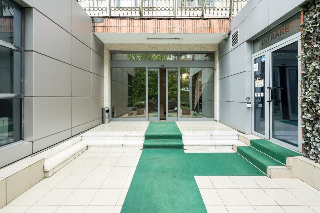 Felicity Apartment By The Park Bucharest Exterior photo